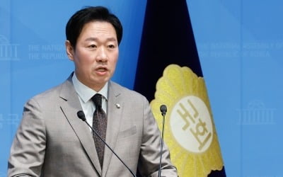 "스스로 계엄옹호당 낙인 찍어"…10분간 반성문 읽은 '국힘 초선'