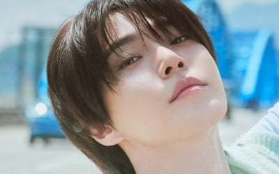 NCT 도영, '믿듣 솔로' 입증했다…韓·中·日 차트 1위