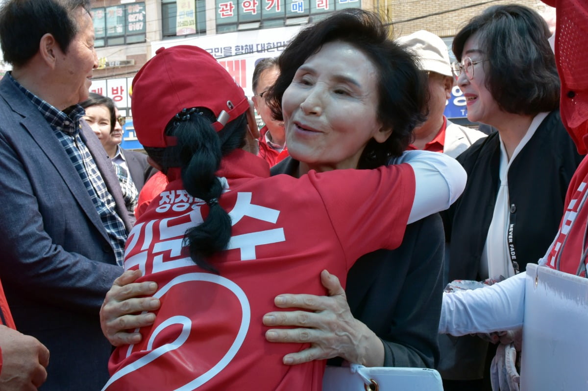 설난영 고향서 '보수 바람' 안 불어…순천, 金득표율 한 자릿수